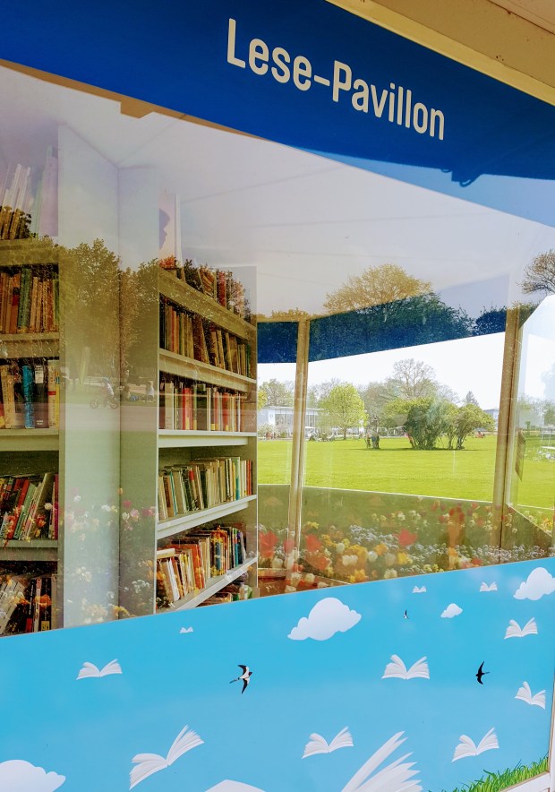 Lese-Pavillon im egapark in Erfurt